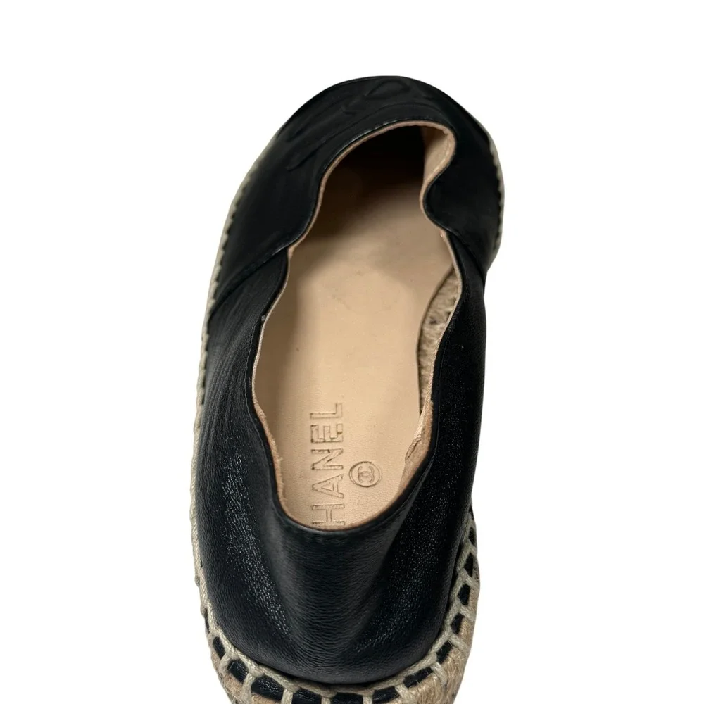 Chanel CC Lambskin Espadrilles 38 Black Leather Logo Flats‎ Slip On